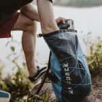 Vodotěsný batoh, sbalitelný 12 L – modrý, IP66, pro turistiku, SUP a kajak – Zulupack® Quokka